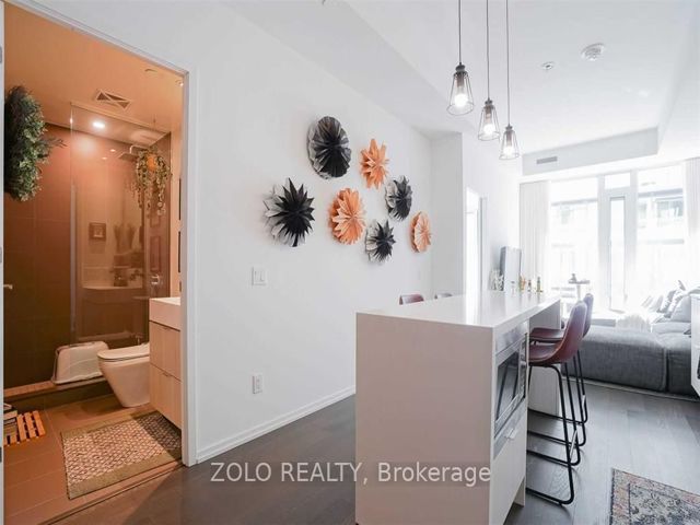 1101 - 5 Soudan Ave