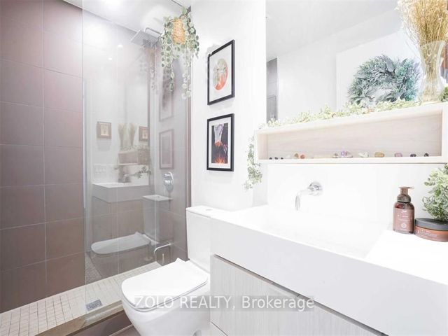 1101 - 5 Soudan Ave