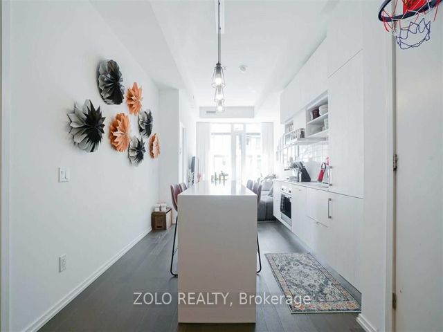 1101 - 5 Soudan Ave