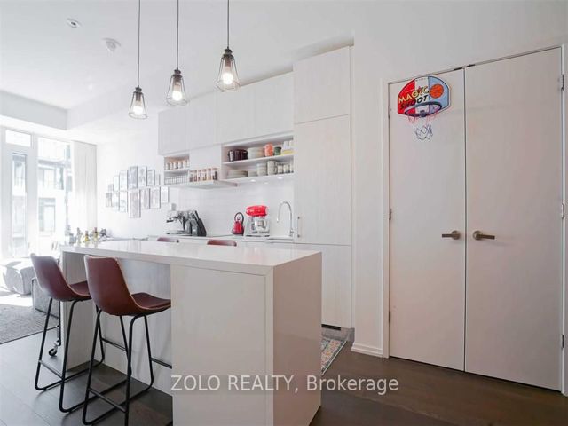 1101 - 5 Soudan Ave