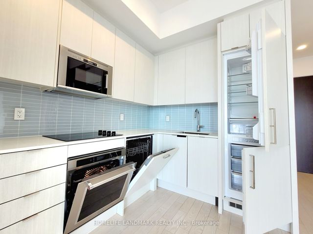 2209 - 181 Bedford Rd