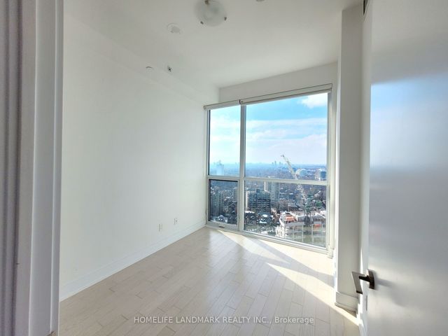 2209 - 181 Bedford Rd