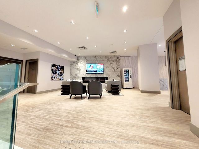 2209 - 181 Bedford Rd