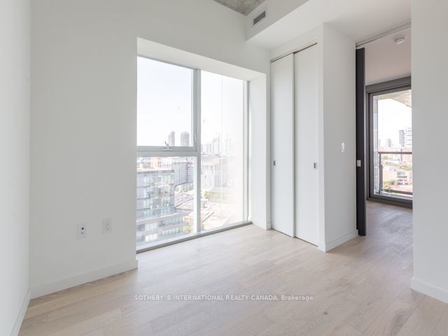 1402 - 170 Bayview Ave