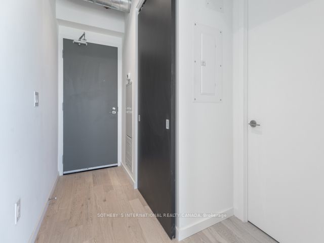 1402 - 170 Bayview Ave