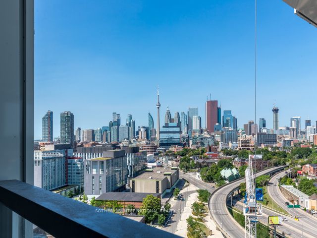 1402 - 170 Bayview Ave