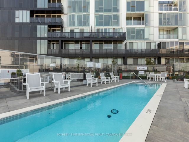 1402 - 170 Bayview Ave