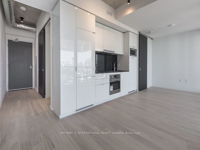 1402 - 170 Bayview Ave