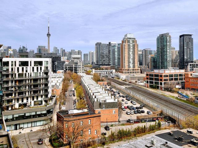 1111E - 36 Lisgar St