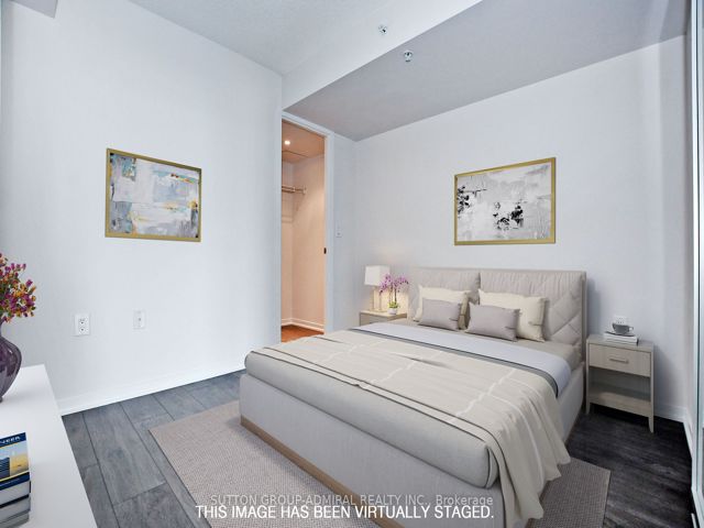 1111E - 36 Lisgar St