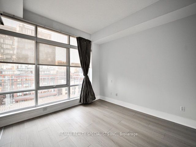 803 - 20 Stewart St
