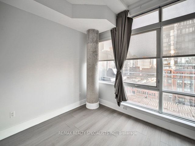 803 - 20 Stewart St