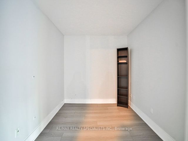 803 - 20 Stewart St