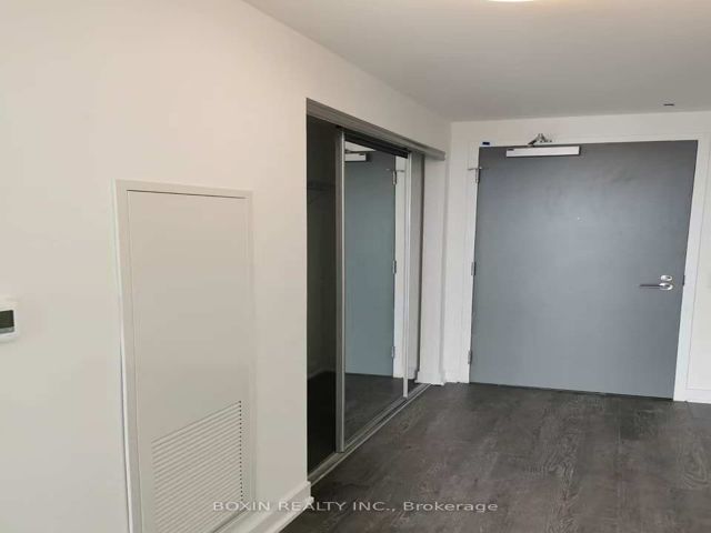 1215 - 20 O' Neil Rd E