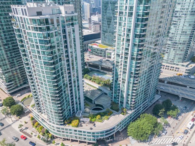 210 - 16 Yonge St