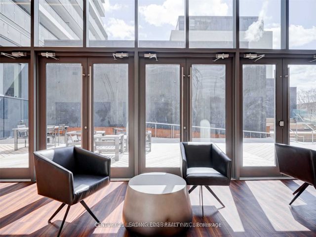 302 - 120 Varna Dr