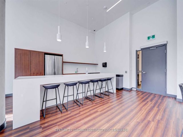 302 - 120 Varna Dr