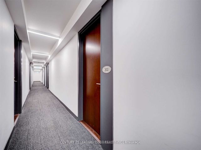 302 - 120 Varna Dr