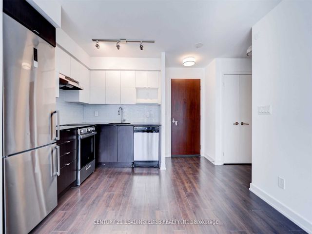 302 - 120 Varna Dr