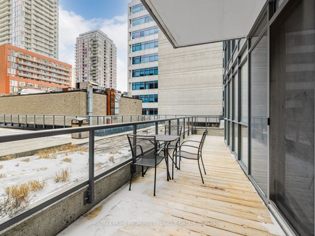 308 - 30 Roehampton Ave