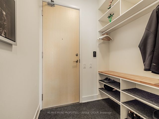 308 - 30 Roehampton Ave