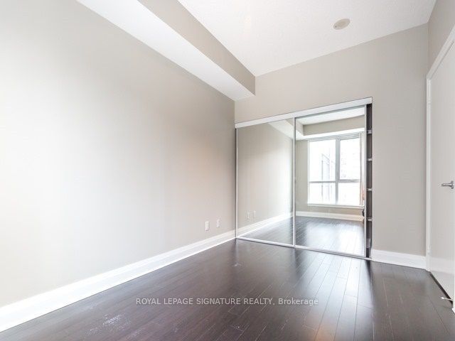 402 - 17 Kenaston Gdns