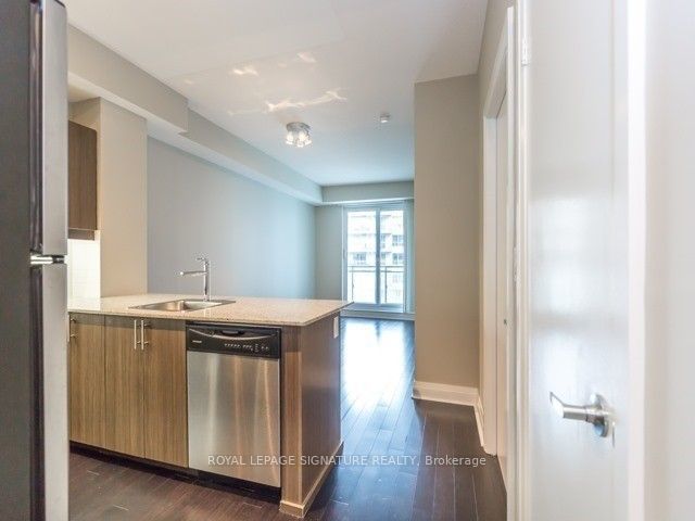 402 - 17 Kenaston Gdns