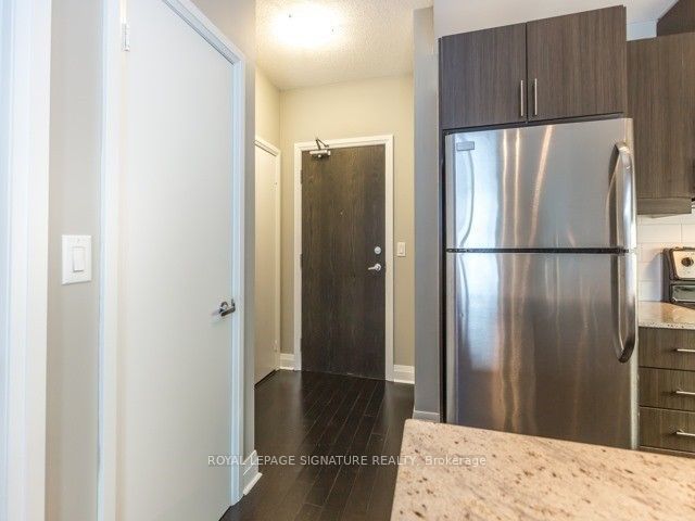 402 - 17 Kenaston Gdns