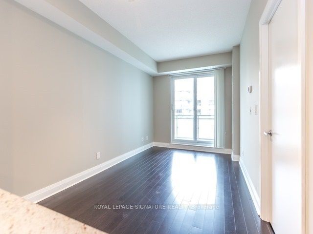 402 - 17 Kenaston Gdns