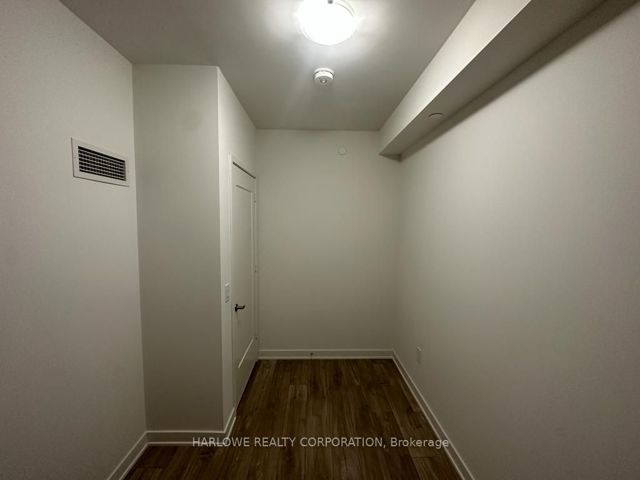 305 E - 70 Princess St