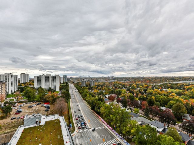 1310 - 52 Forest Manor Rd