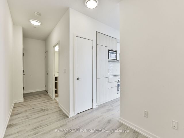 1310 - 52 Forest Manor Rd