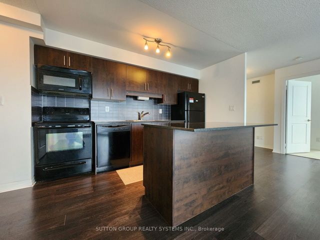 611 - 30 Herons Hill Way