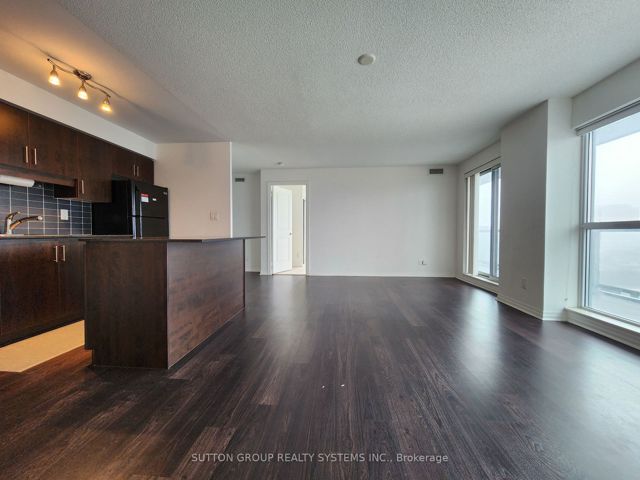 611 - 30 Herons Hill Way