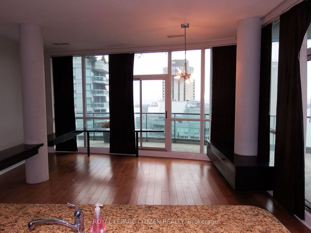 2905 - 12 Yonge St