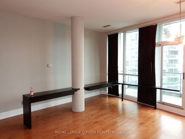 2905 - 12 Yonge St