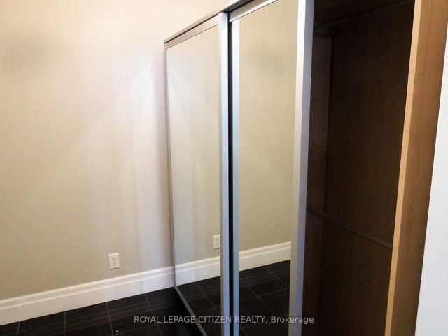 2905 - 12 Yonge St