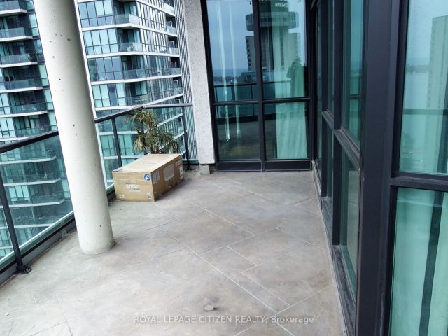 2905 - 12 Yonge St