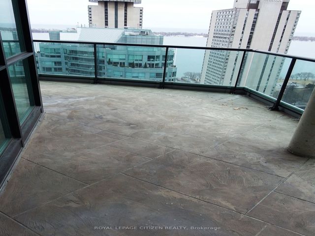 2905 - 12 Yonge St