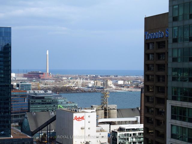 2905 - 12 Yonge St