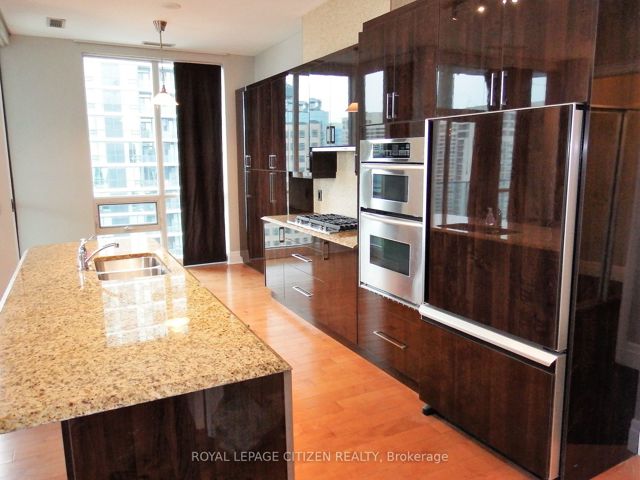 2905 - 12 Yonge St