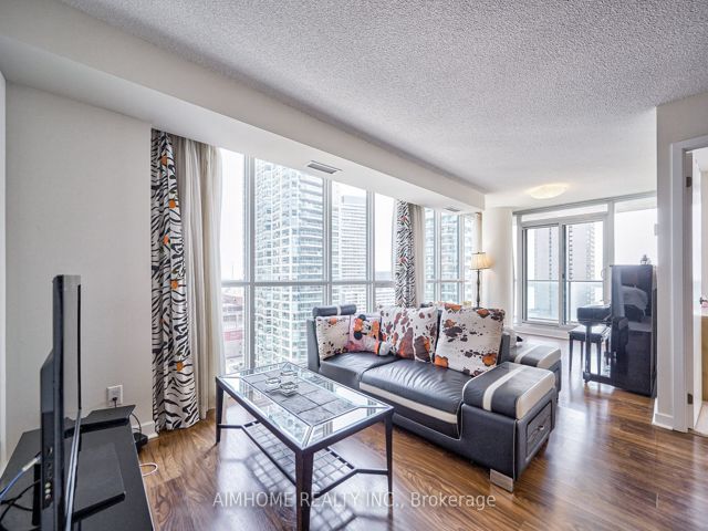 1508 - 33 Bay St
