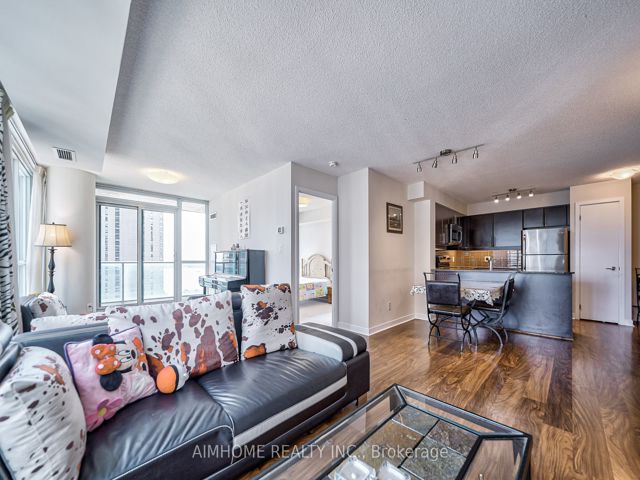 1508 - 33 Bay St