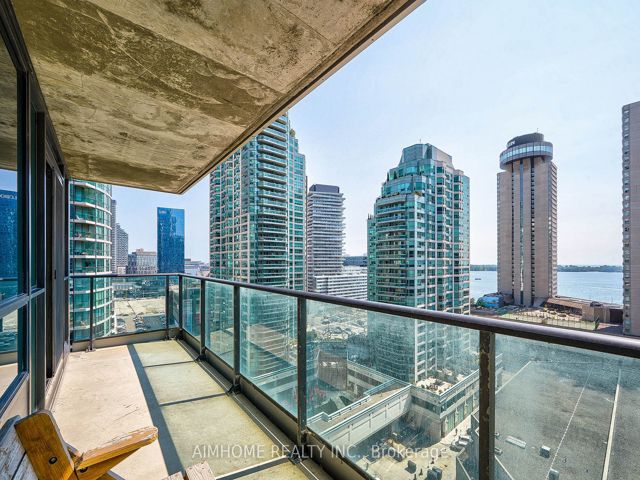 1508 - 33 Bay St