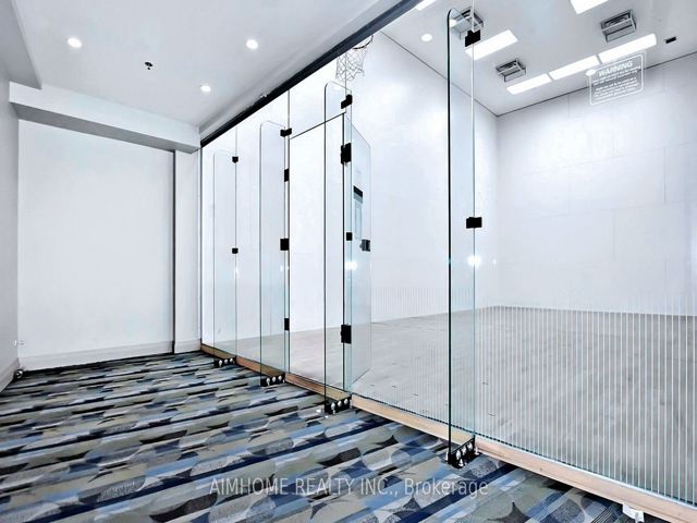 1508 - 33 Bay St