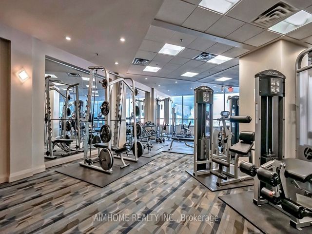 1508 - 33 Bay St