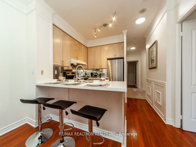 #309 - 555 Yonge St