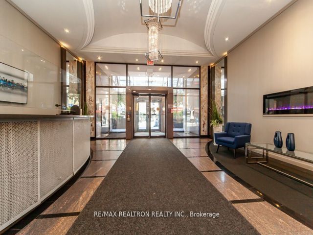 #309 - 555 Yonge St