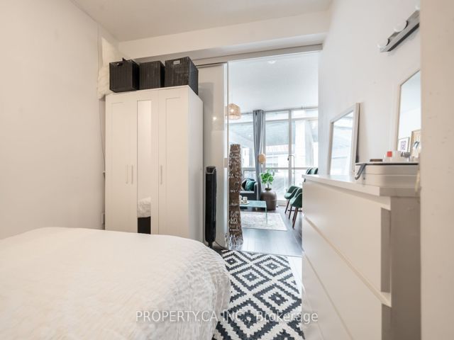 201 - 38 Dan Leckie Way