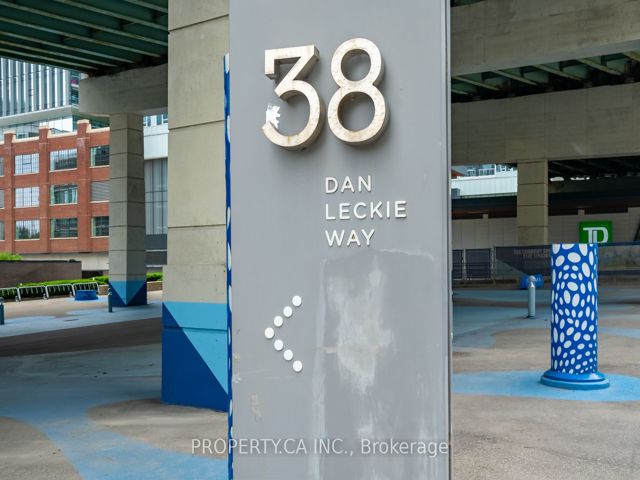 201 - 38 Dan Leckie Way